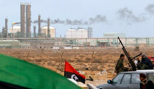 تدهور الانتاج النفطي الليبي الى 230 الف برميل في اليوم