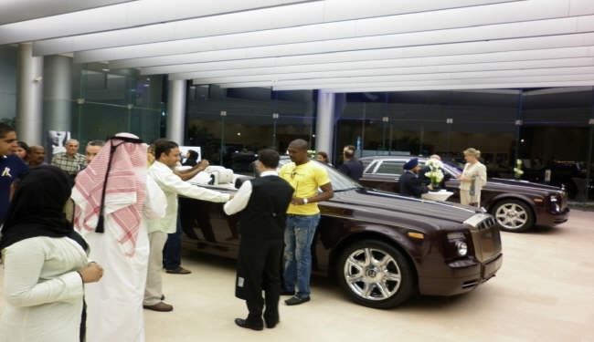 شکایت عجیب خودروساز مشهور از شهروند اماراتی