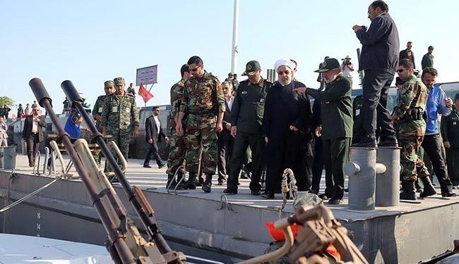 شاهد بالصور..الرئيس روحاني في معرض الانجازات الدفاعية