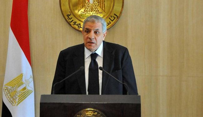 محلب يتعهد باستعادة الامن في الشارع المصري