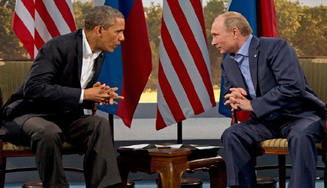 أوباما يطرح على بوتين حلا دبلوماسيا للأزمة الاوكرانية