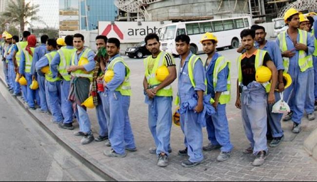الفيفا يعترف بجزء من المسؤولية عن مصير العمال في قطر