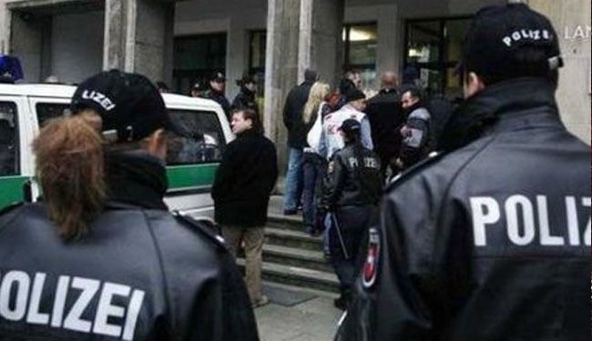 Germany arrests three over links with Syrian militants