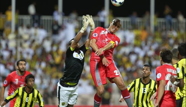 الاتحاد يسقط لخويا 3-1