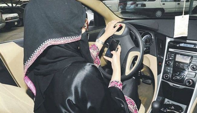 150 جلدة والسجن 8 شهور لامرأة قادت سيارة بالسعودية
