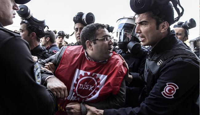 May Day protests turn violent in Istanbul