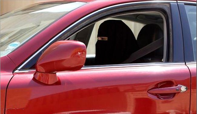 وفاة سعودية بحادث تدهور سيارة كانت تقودها في الرياض