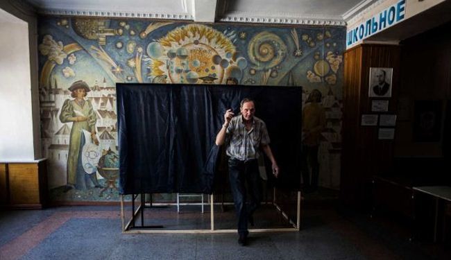 Eastern Ukraine voting to choose future of Donetsk, Luhansk