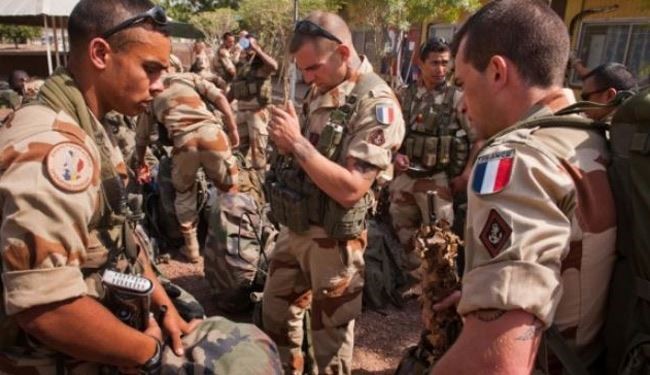 فرنسا تجدد تنظيم انتشارها العسكري في الساحل الإفريقي