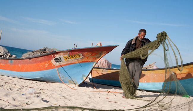 Israeli aggression: Unarmed Gaza fishermen under fire