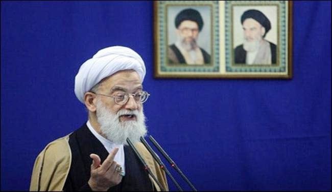 خطيب جمعة طهران يؤكد ضرورة الحفاظ على الحقوق النووية