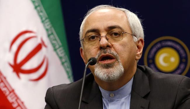 ظريف: الشعب الايراني لن يرضخ للحظر والتهديدات