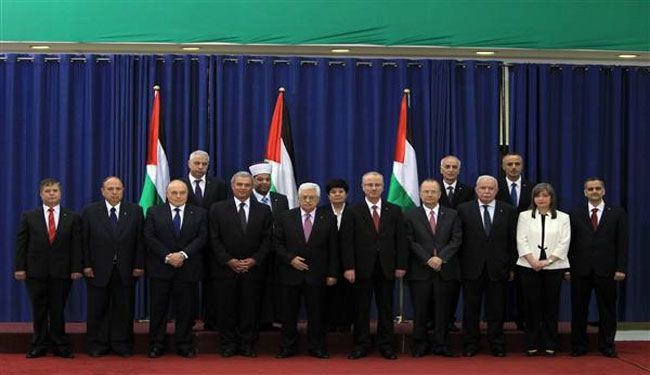 Palestinian unity government sworn in despite Israeli threats