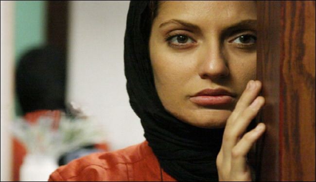 فنانة ايرانية تنال لقب افضل ممثلة بمهرجان اربيل