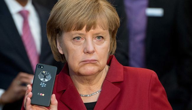 Germany to probe NSA snooping of Merkel's phone