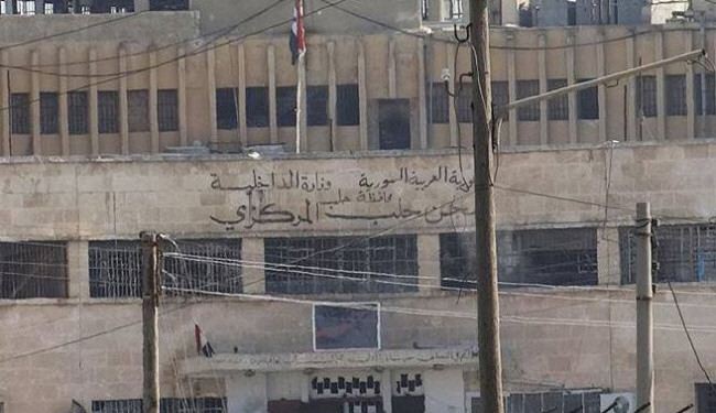 الافراج عن 480 معتقلا سياسيا من سجن قرب دمشق
