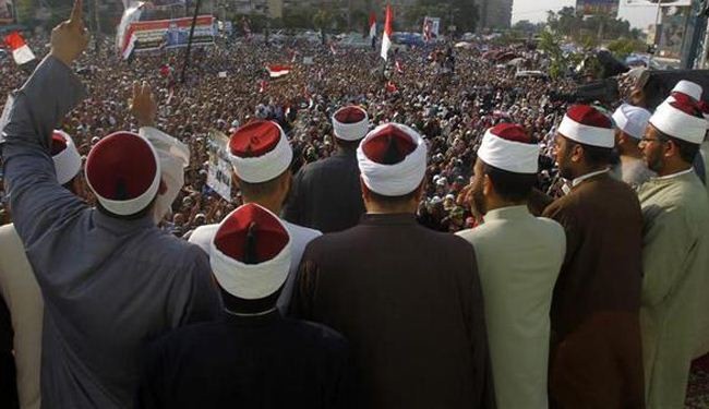 Egypt tightens grip on 'unauthorized' preachers