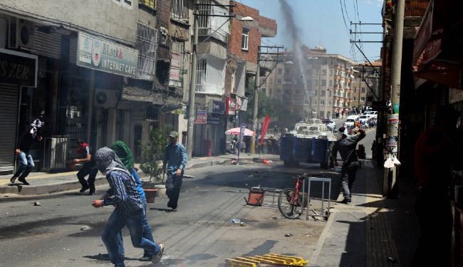 صدامات جديدة في تركيا بعد وفاة اثنين من المتظاهرين