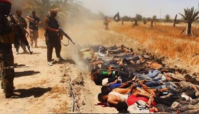 بالصور/ داعش الارهابية تقتل عشرات العراقيين الأسرى لديها