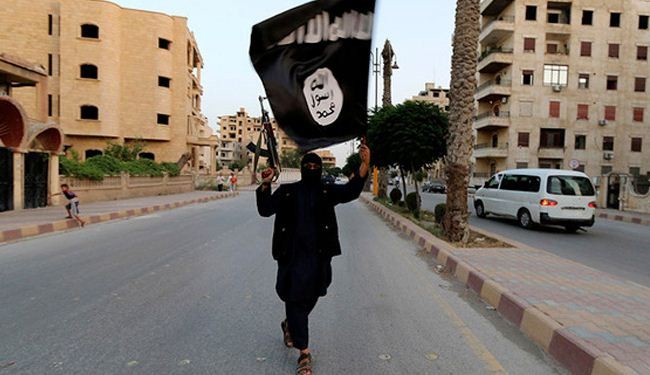 ISIL takes Turkey govt. hostage: Terrorists raise flag at Turkish border