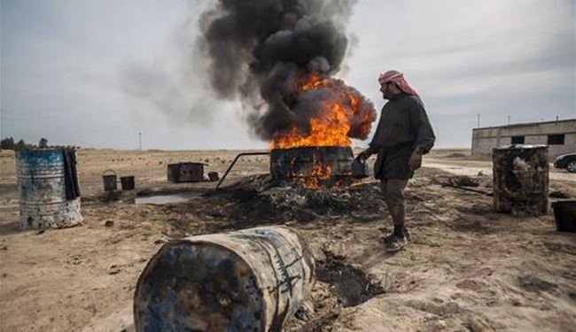داعش یک میدان نفتی را از کنترل جبهه النصره خارج کرد