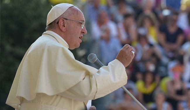 البابا يستنكر اعتداء القساوسة على الاطفال ويصفه بمرض الجذام