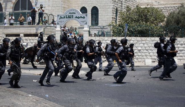الاحتلال يعتقل 31 فلسطينيا بالقدس المحتلة والخليل