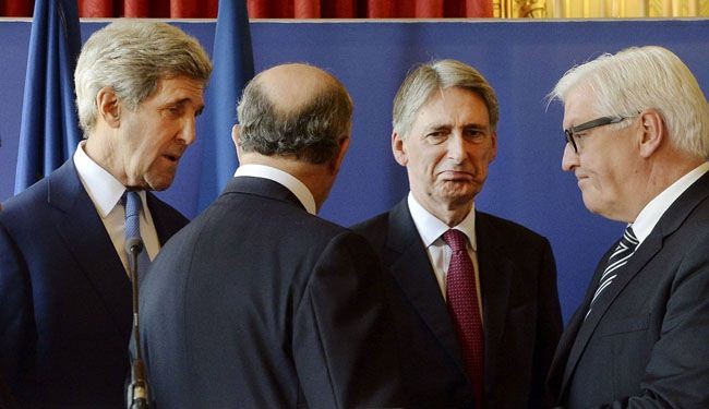 US, EU urge 'new sanctions' against Russia: France