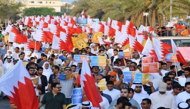 تظاهرات گسترده بحرینیها در منامه + عکس