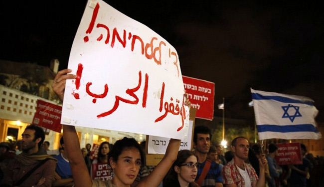 تظاهرات في عقر تل ابيب تندد بمجازر قادتها في غزة
