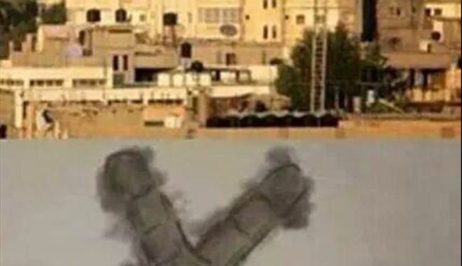 منکم وإلیکم : فنانون فلسطينيون يحولون دخان القصف على غزة لأعمال فنية