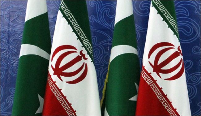 ايران وباكستان تتفقان على إنشاء نظام مصرفي مشترك