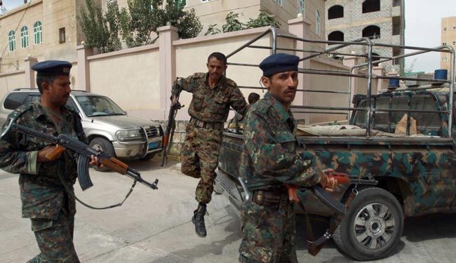 قتيل وجريحان خلال اطلاق نار في مدينة المعلا اليمنية