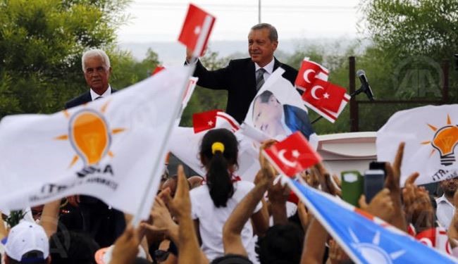 أردوغان يطالب من اليونان بعمل لحل المسألة القبرصية