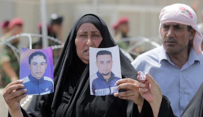 هجوم خانواده‌های نظامیان ربوده‌شده عراقی به پارلمان