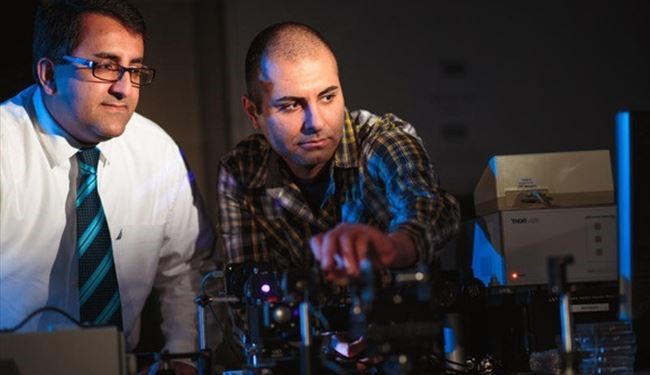 Iranian scientists build new type of optical fiber