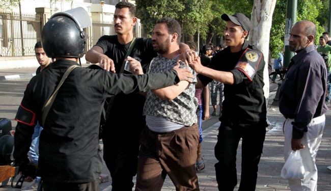 الأمن المصري يعتقل 24 عضواً من جماعة 