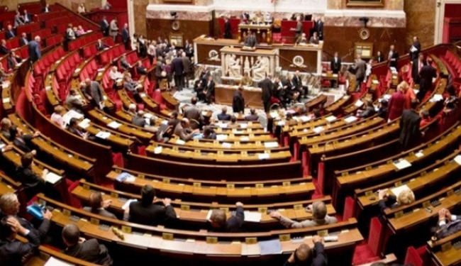 مجلس النواب الفرنسي يقر قانونا لوقف مغادرة المرشحين للقتال