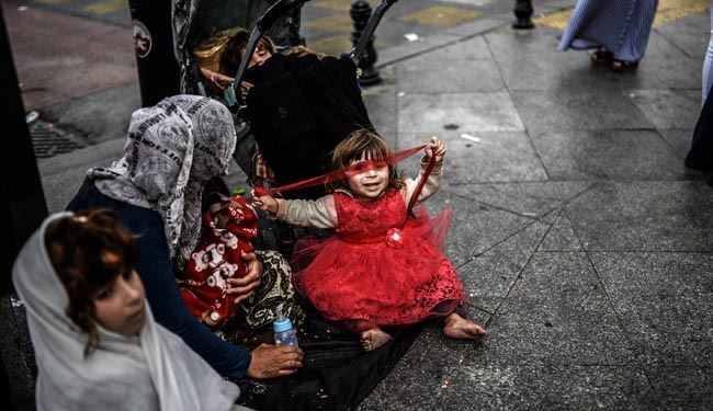 عکس‌هایی از زنان سوری در خیابان‌های استانبول