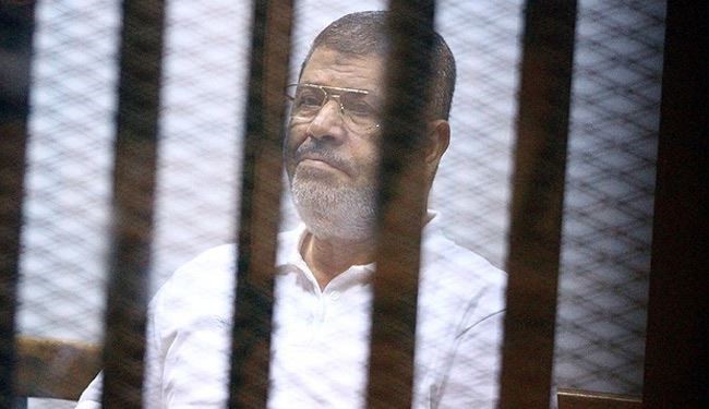 الجلسة الـ 15 في قضية اتهام مرسي بالتخابر لم تحسم أمر محاميه