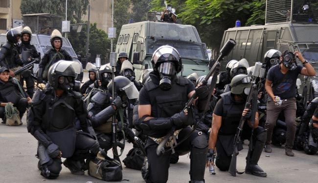 الشرطة المصرية تعتقل 4 متشددين يجندون الشباب