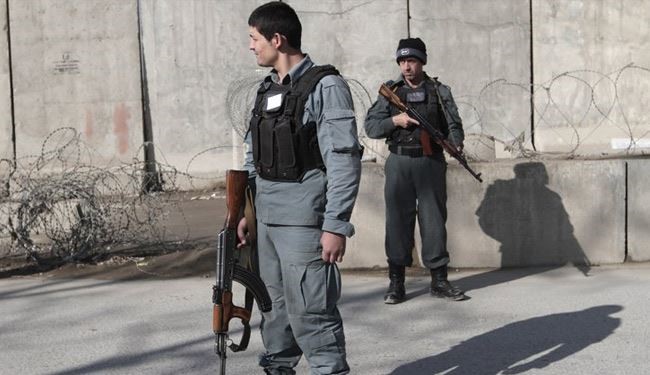 مهاجم أفغاني يقتل ضابطا ويصيب 4 آخرين في هلمند
