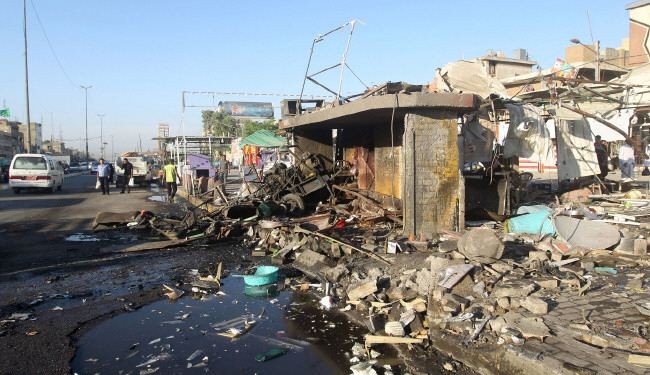 عشرات القتلى والجرحى في تفجير ثلاث سيارات مفخخة في بغداد