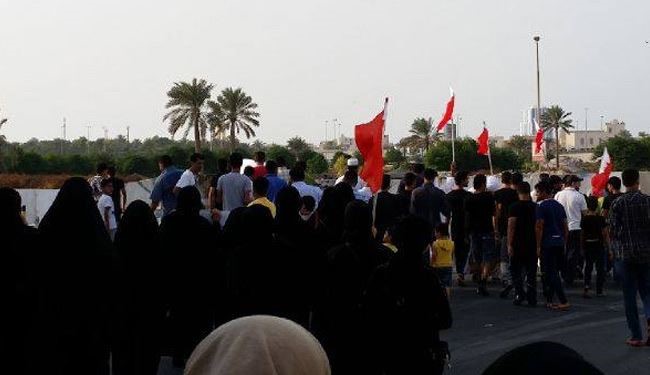 قوات الامن البحريني تقمع تظاهرات شمال غرب المنامة