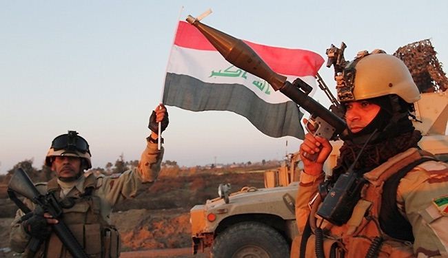 رفع العلم العراقي في تكريت؛ ومسلحو داعش يفرون للصحراء