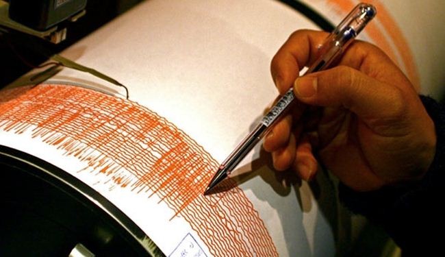 زلزال یضرب منطقة بستك بمحافظة هرمزکان جنوبي إیران
