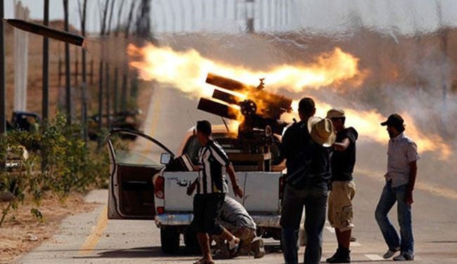 اشتباكات عنيفة بين الجيش الليبي وميلشيات مسلحة في بنغازي