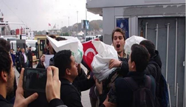 کشیدن کیسه‌های سفید بر سر نظامیان آمریکایی در ترکیه