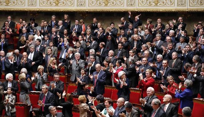 برلمانيون في فرنسا يناقشون قرار الاعتراف بدولة فلسطين