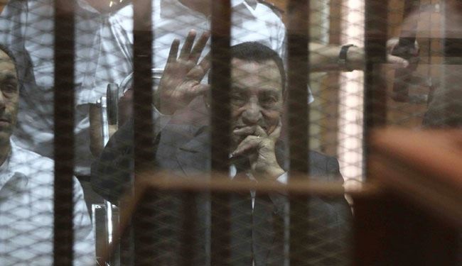 Egypt Court Dismisses Charges Against Mubarak